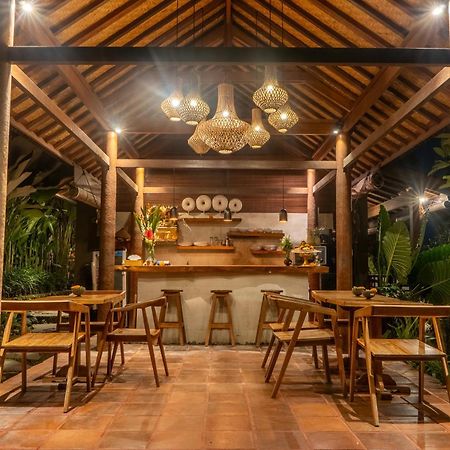 Mahadana Ubud ภายนอก รูปภาพ